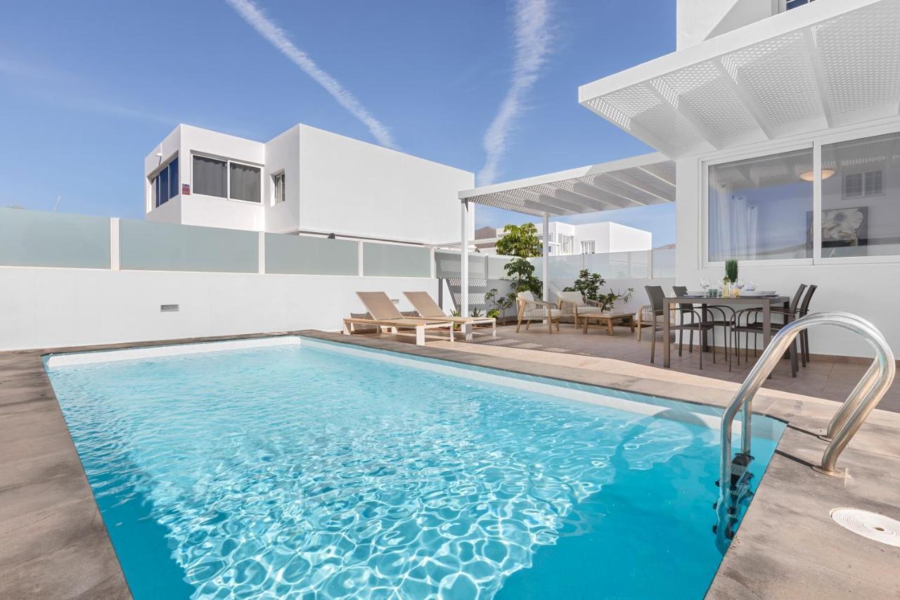 Villa Atlantica - Heated Pool In Playa Blanca Exterior photo