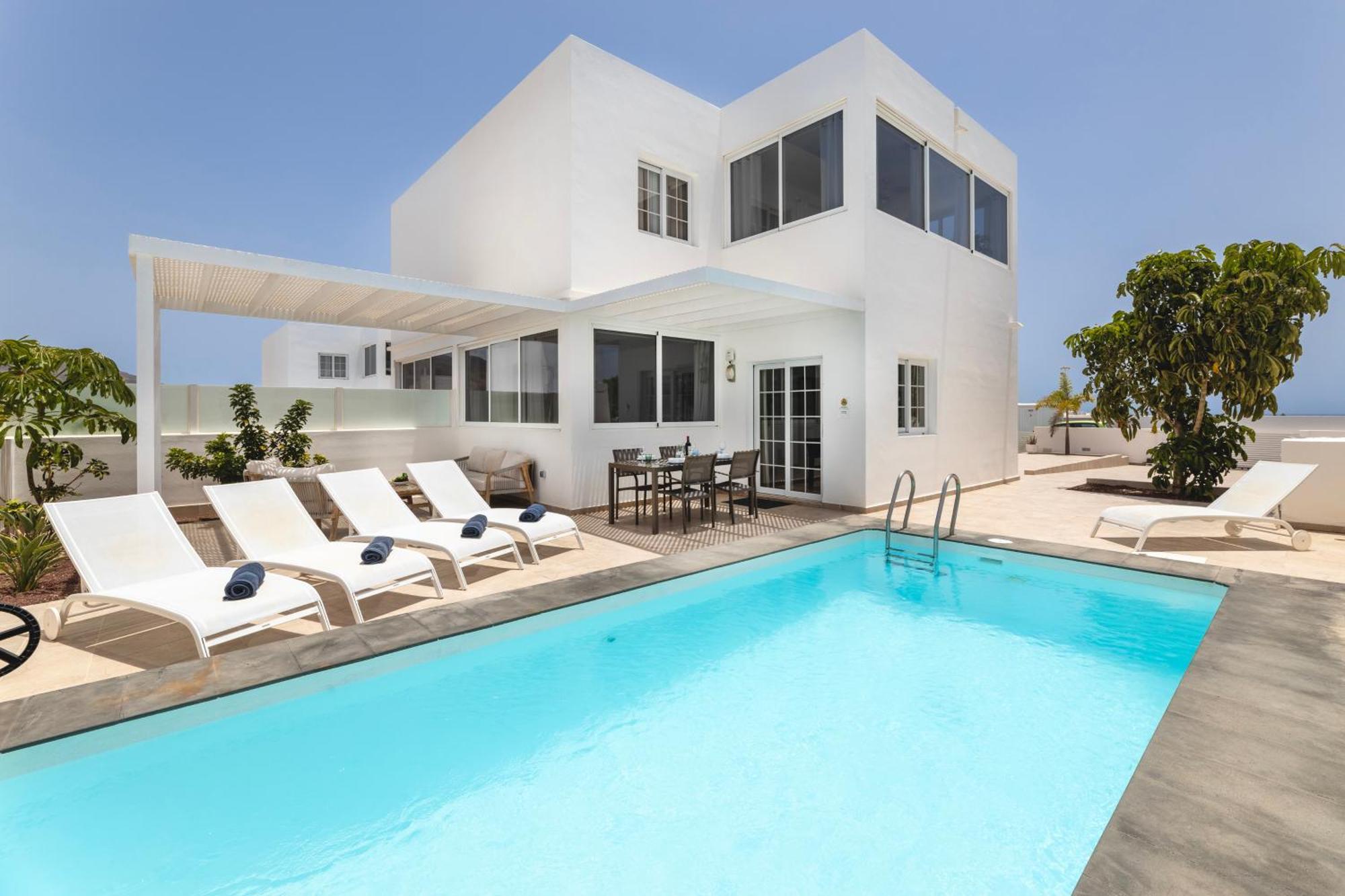 Villa Atlantica - Heated Pool In Playa Blanca Exterior photo